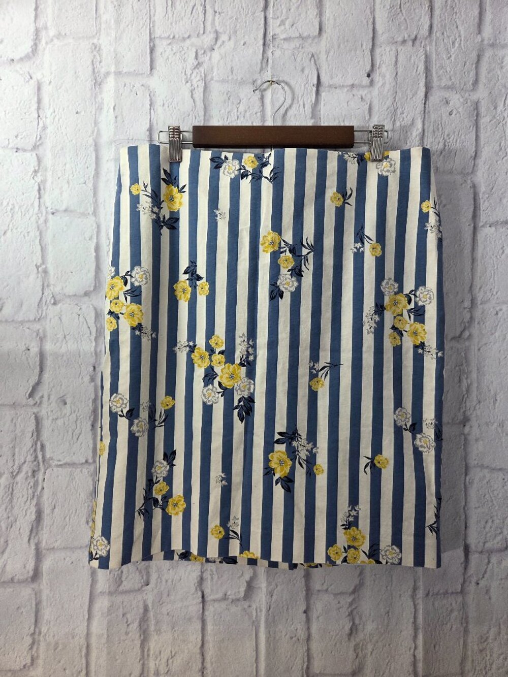 Ann Taylor Factory Size 14 Blue Striped Yellow Floral Mid Rise Zip Pencil Skirt